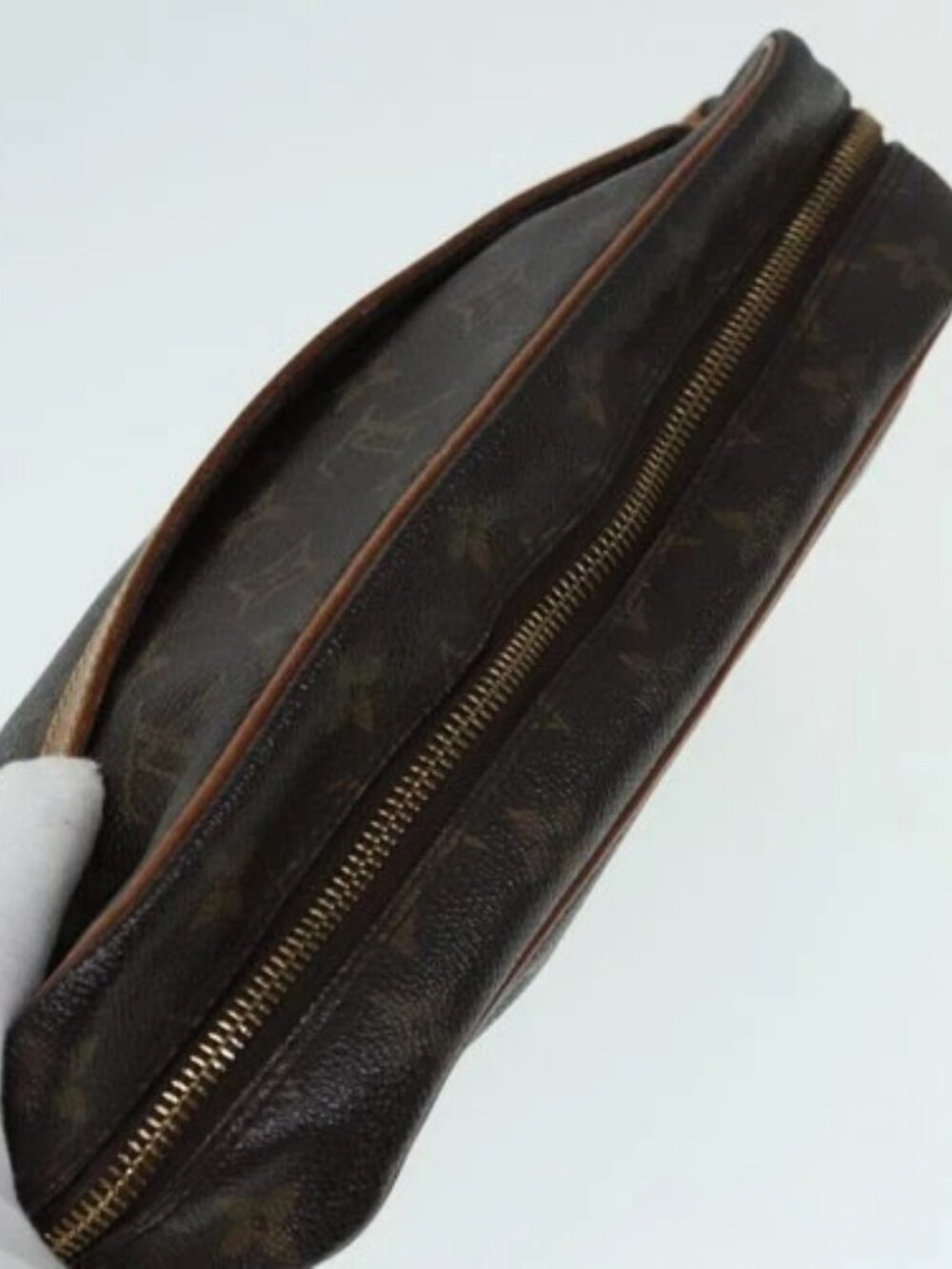 LOUIS VUITTON Monogram Compiegne 28 Clutch - Picture 6 of 16